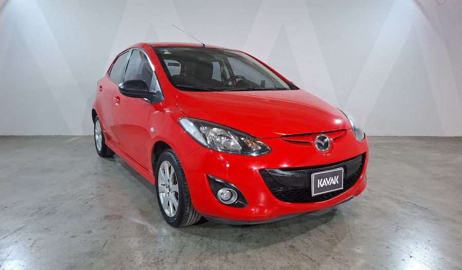 Mazda 2 1.5 TOURING TA Hatchback 2015