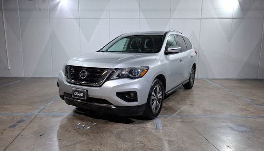 Nissan • Pathfinder