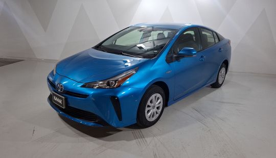 Toyota • Prius