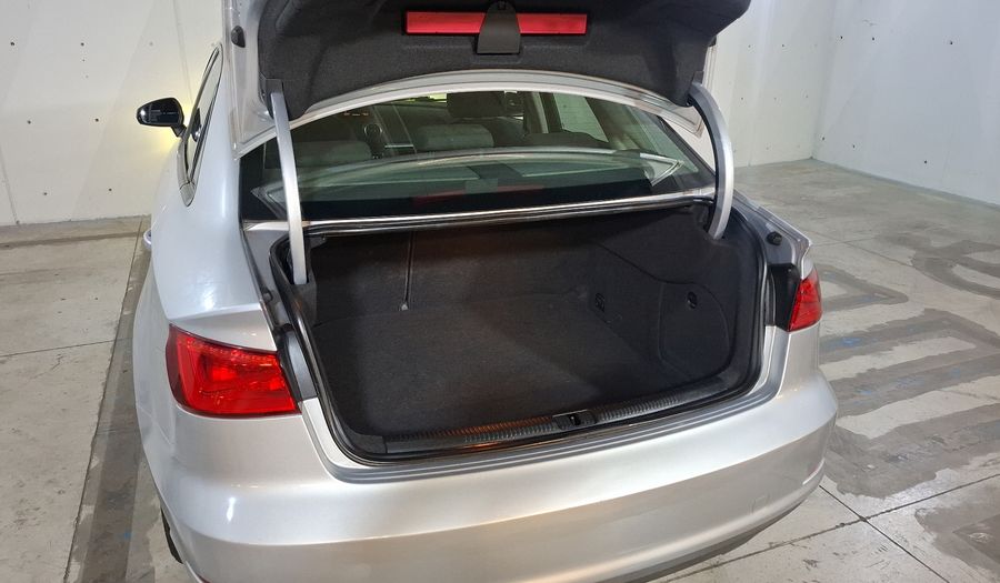 Audi A3 1.8 TFSI AMBIENTE S TRONIC Sedan 2015