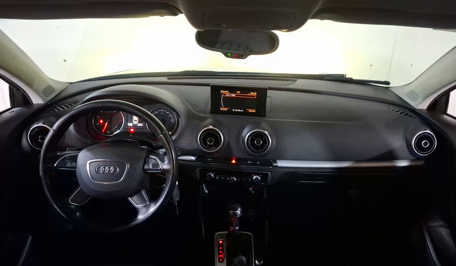 Audi A3 1.8 TFSI AMBIENTE S TRONIC Sedan 2015