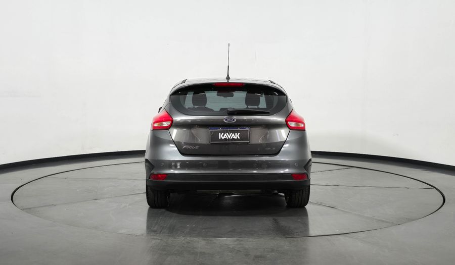 Ford Focus Iii 2.0 SE PLUS AT Hatchback 2017