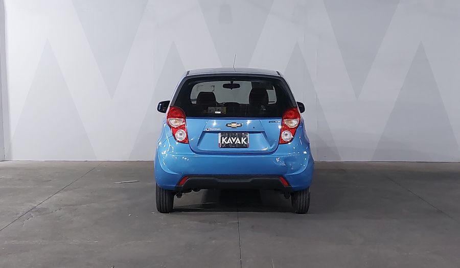 Chevrolet Spark 1.2 LT B MT Hatchback 2015