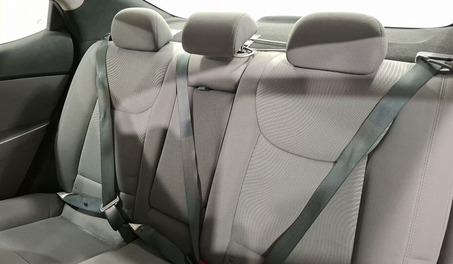 Hyundai Elantra 1.8 GLS PREMIUM AT Sedan 2015