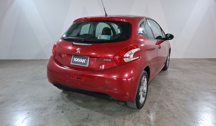 Peugeot 208 1.6 ALLURE MT Hatchback 2015