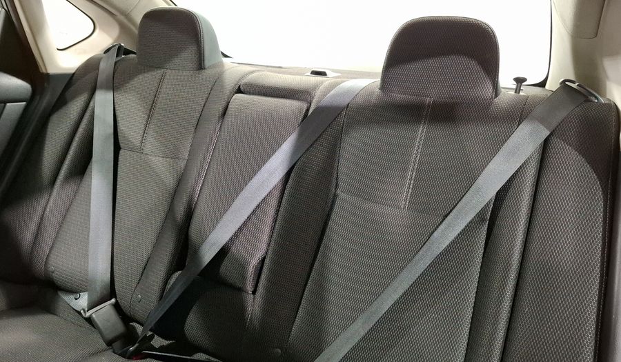 Nissan Sentra 1.8 ADVANCE CVT Sedan 2016