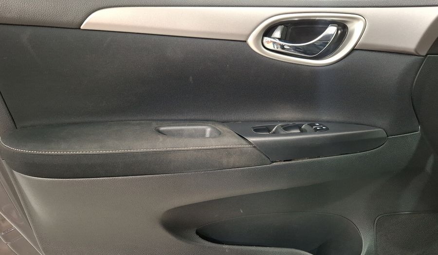 Nissan Sentra 1.8 ADVANCE CVT Sedan 2016