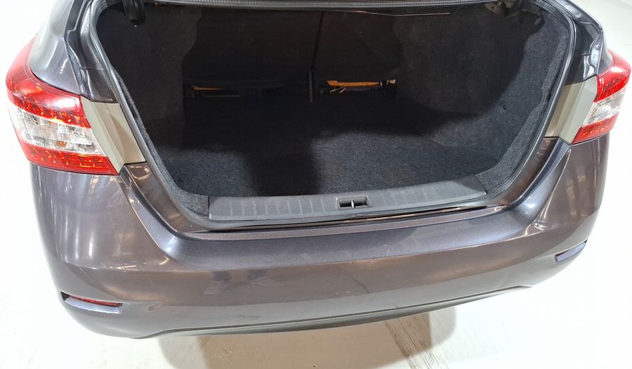 Nissan Sentra 1.8 ADVANCE CVT Sedan 2016