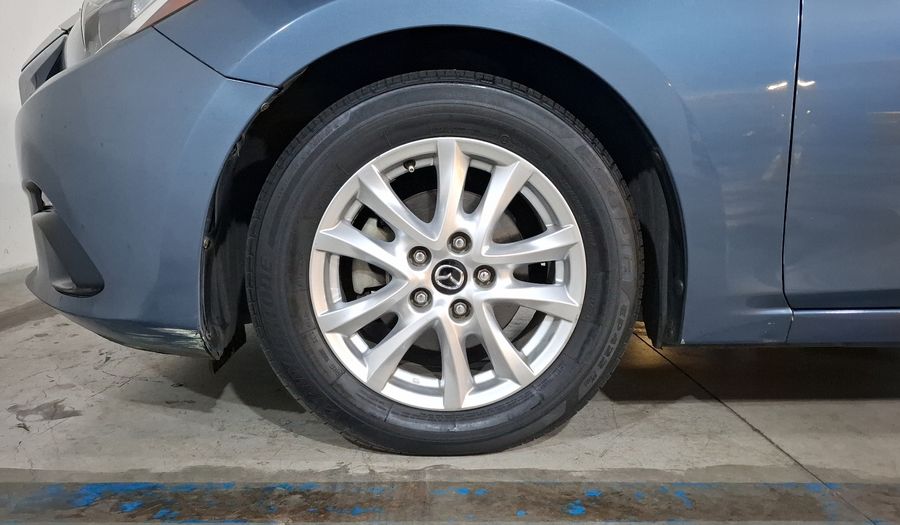 Mazda 3 2.0 SEDAN I TOURING TA Sedan 2015