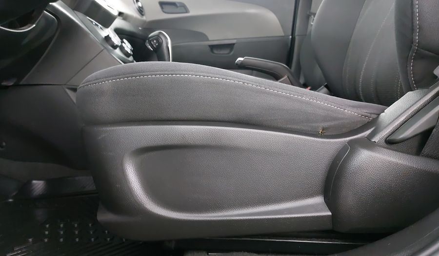 Chevrolet Sonic 1.6 AT K LT Hatchback 2016