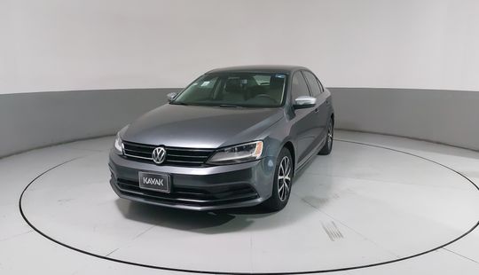 Volkswagen • Jetta