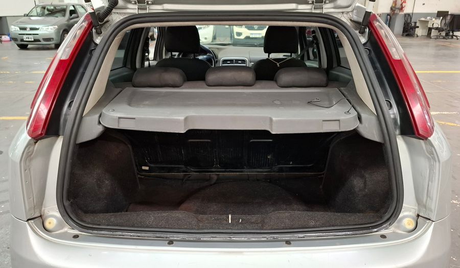Fiat Punto 1.4 ATTRACTIVE 5P Hatchback 2011