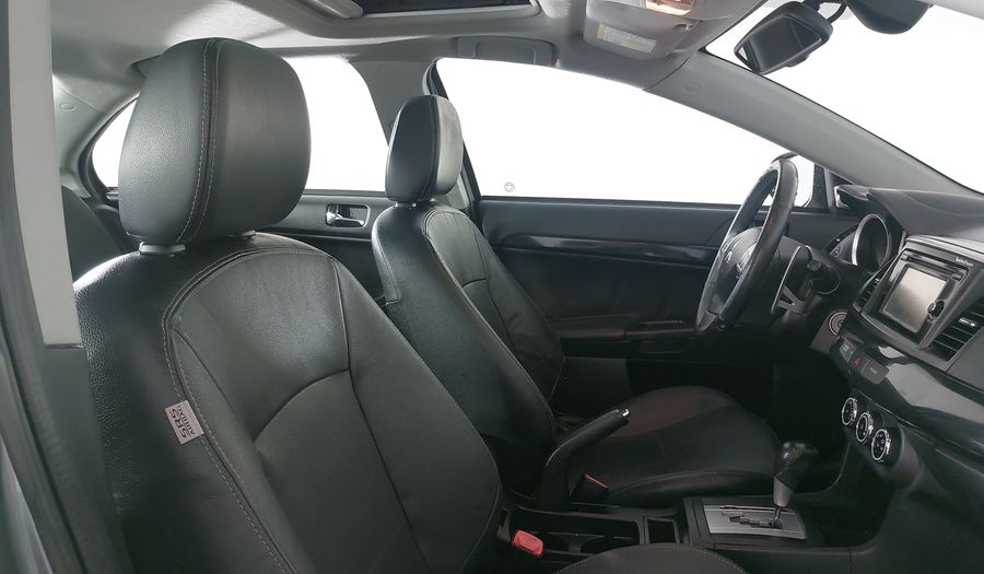 Mitsubishi Lancer 2.4 GTS CVT SUN & SOUND Sedan 2015