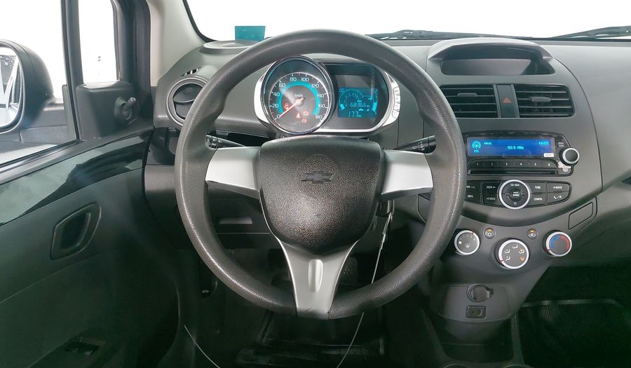 Chevrolet Spark 1.4 LT B MT Hatchback 2017
