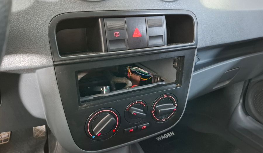 Volkswagen Gol 1.4 POWER (+DA+AA) Hatchback 2011