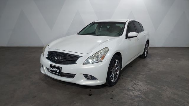 Infiniti • G