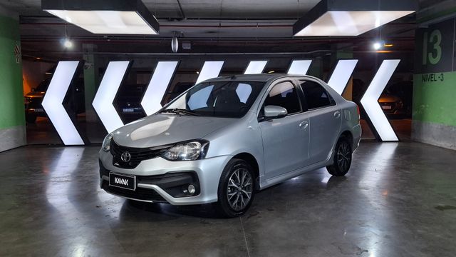 Toyota • Etios