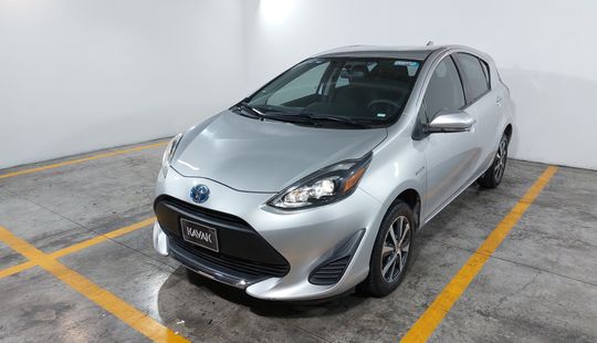 Toyota • Prius C