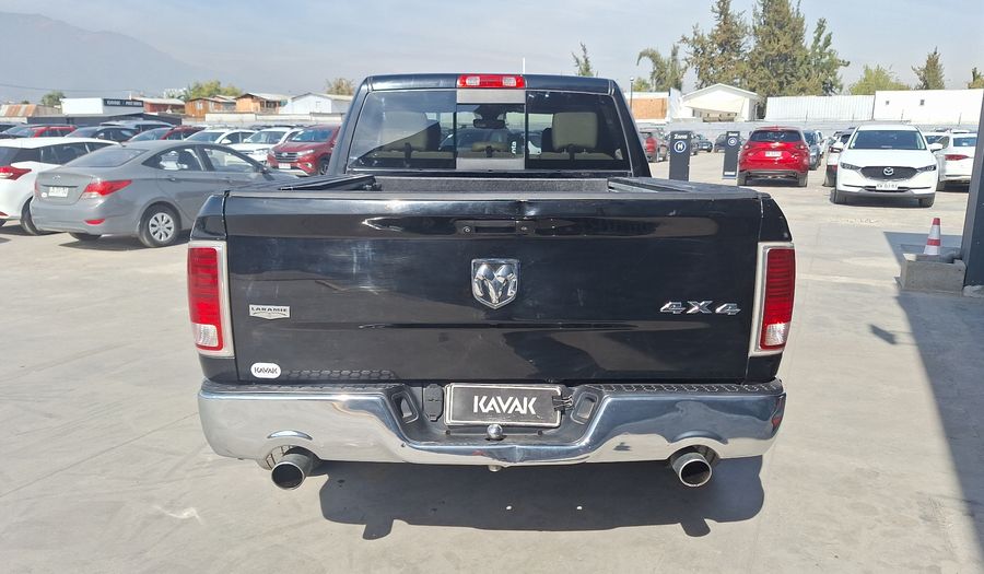 Dodge Ram 5.7 1500 LARAMIE AUTO CREW CAB 4WD Pickup 2014