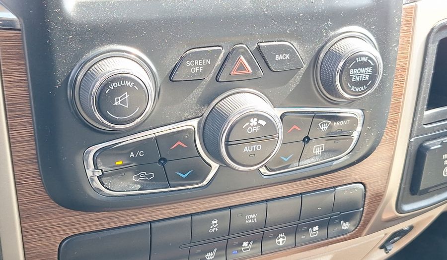 Dodge Ram 5.7 1500 LARAMIE AUTO CREW CAB 4WD Pickup 2014
