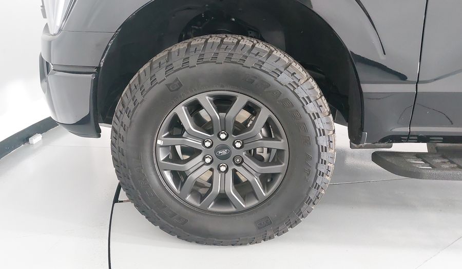 Ford Lobo 3.5 LOBO ECOBOOST TREMOR CREW CAB AT 4WD Pickup 2023