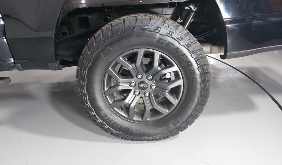 Ford Lobo 3.5 LOBO ECOBOOST TREMOR CREW CAB AT 4WD Pickup 2023