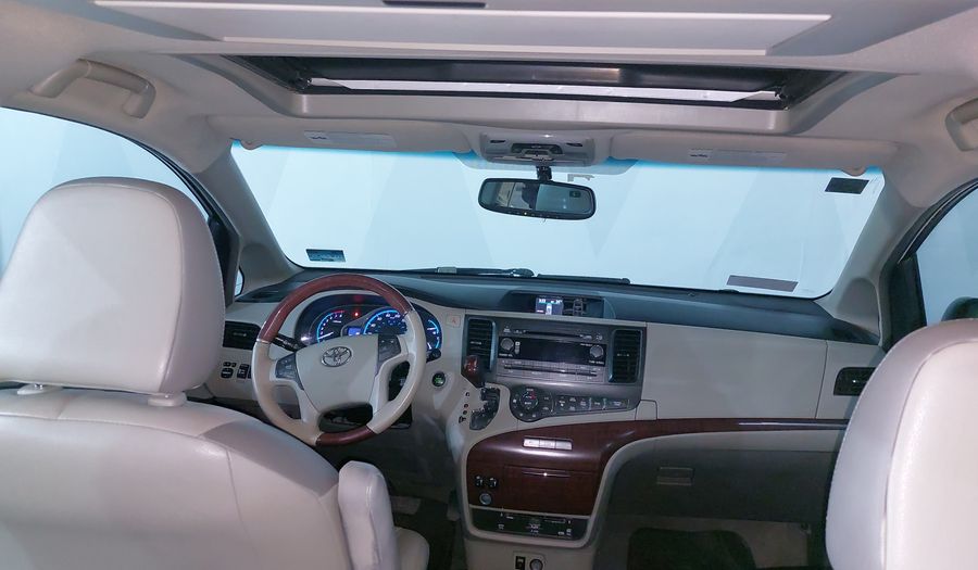 Toyota Sienna 3.5 LIMITED AT Minivan 2014