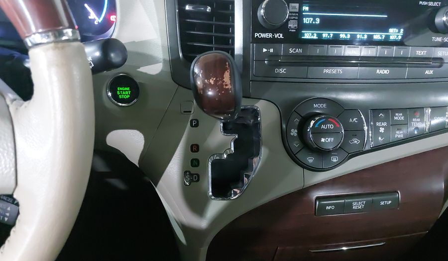 Toyota Sienna 3.5 LIMITED AT Minivan 2014