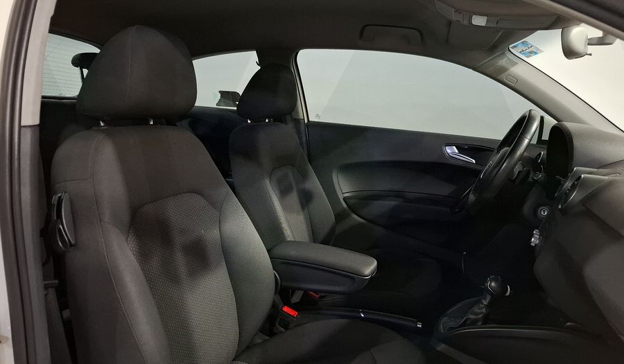 Audi A1 1.4 TFSI COOL S TRONIC Hatchback 2015