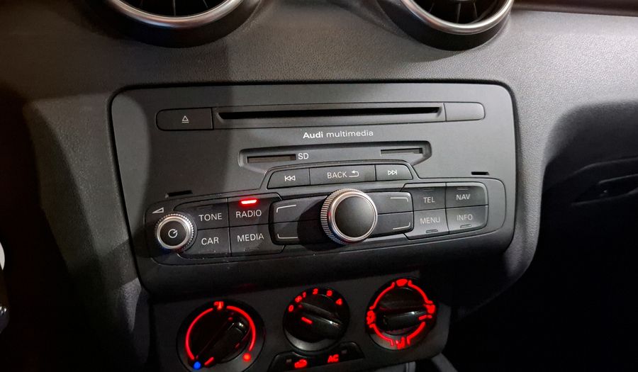 Audi A1 1.4 TFSI COOL S TRONIC Hatchback 2015