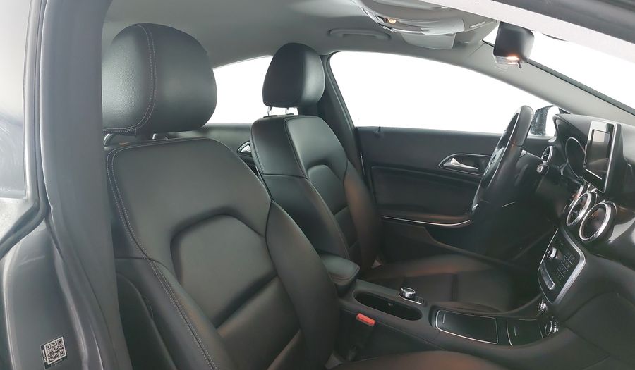 Mercedes Benz Clase Cla 1.6 CLA 200 SPORT DCT Coupe 2019