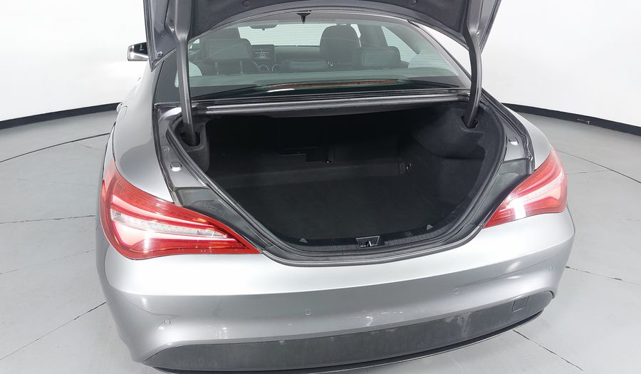 Mercedes Benz Clase Cla 1.6 CLA 200 SPORT DCT Coupe 2019