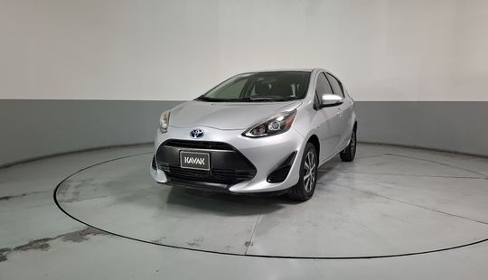 Toyota • Prius C