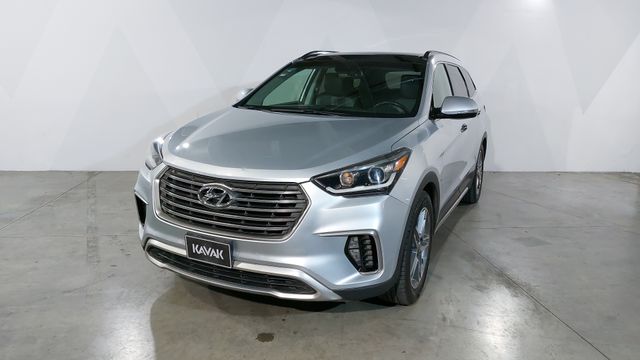 Hyundai • Santa Fe