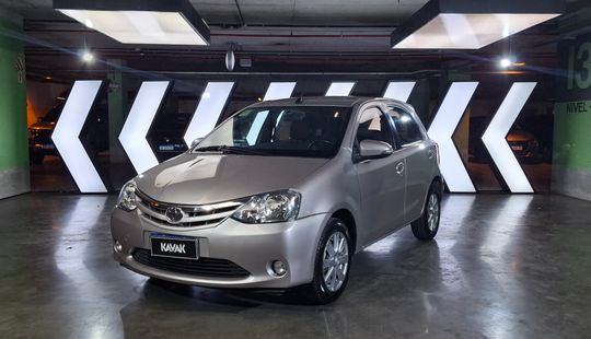 Toyota • Etios