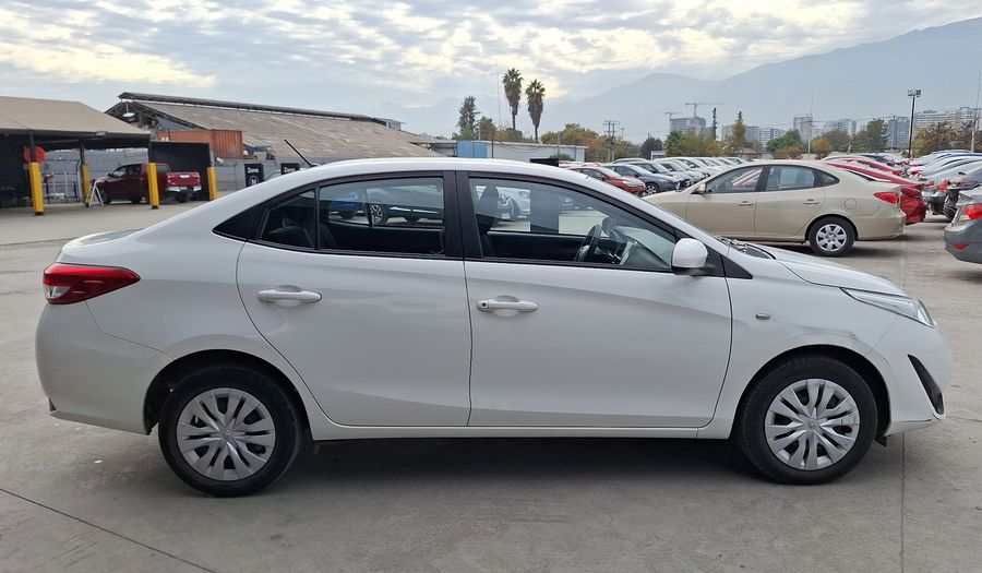Toyota Yaris 1.5 GLI CVT Sedan 2021