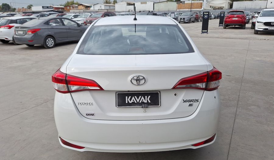 Toyota Yaris 1.5 GLI CVT Sedan 2021
