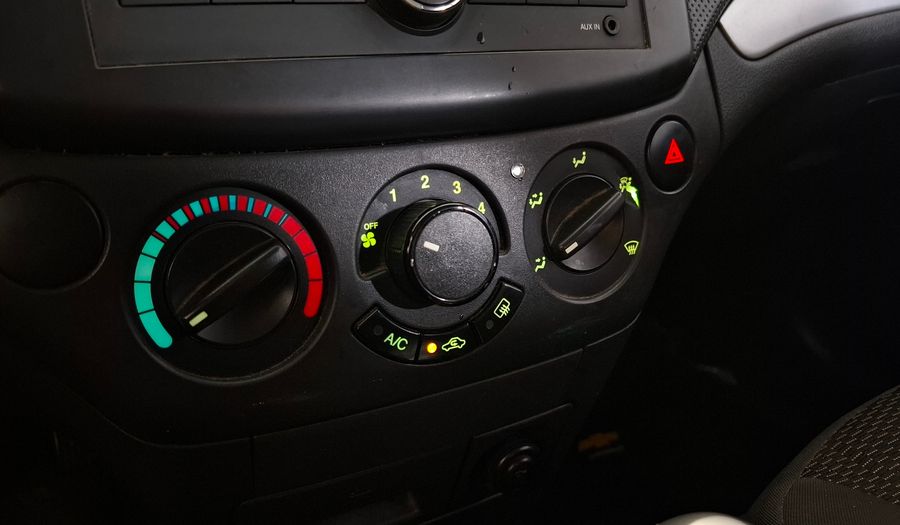 Chevrolet Aveo 1.6 LT AUTO Sedan 2012