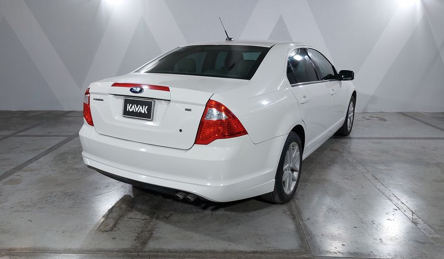 Ford Fusion 2.5 SE I4 AT Sedan 2012