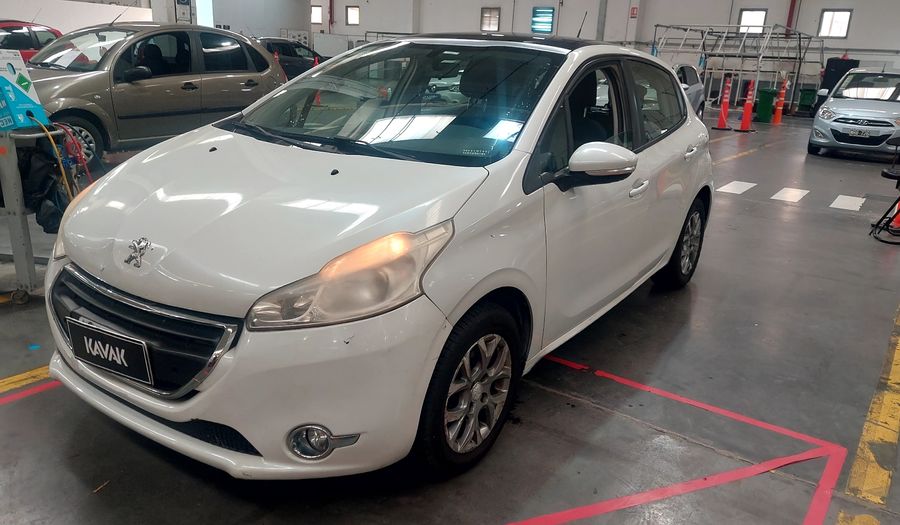 Peugeot 208 1.6 ALLURE Hatchback 2014