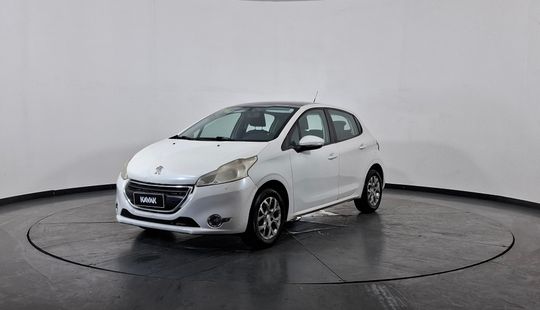 Peugeot • 208