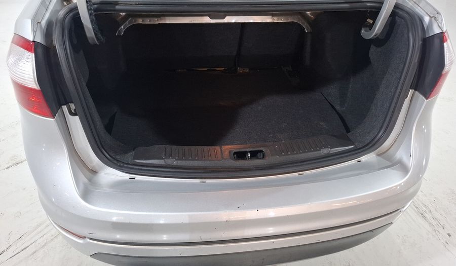 Ford Fiesta 1.6 S MT Sedan 2016