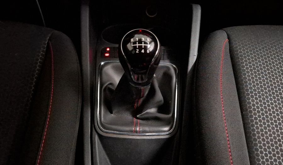 Seat Ibiza 1.2 FR MT SOUND SYSTEM Hatchback 2017