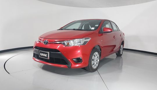 Toyota • Yaris