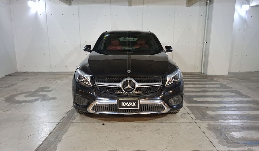 Mercedes Benz Clase Glc 2.0 GLC 300 COUPE AVANTGARDE AUTO 4WD Suv 2019