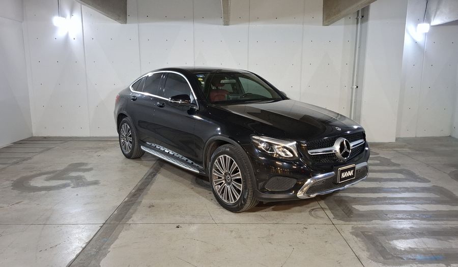 Mercedes Benz Clase Glc 2.0 GLC 300 COUPE AVANTGARDE AUTO 4WD Suv 2019