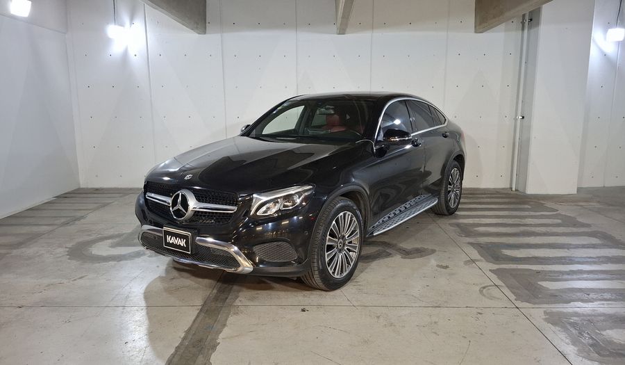 Mercedes Benz Clase Glc 2.0 GLC 300 COUPE AVANTGARDE AUTO 4WD Suv 2019