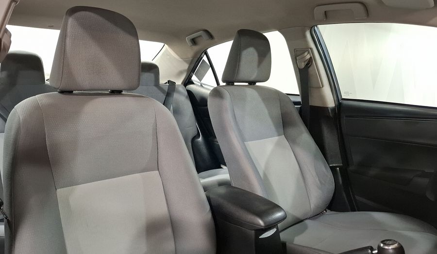 Toyota Corolla 1.8 BASE MT Sedan 2017