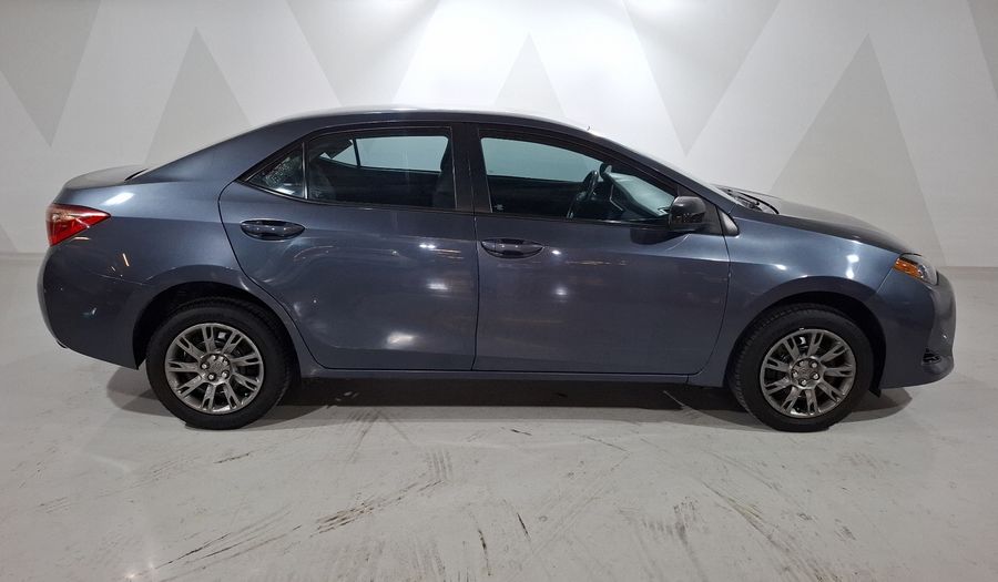 Toyota Corolla 1.8 BASE MT Sedan 2017