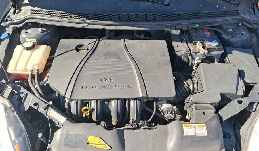 Ford Focus Ii 2.0 GHIA Hatchback 2012